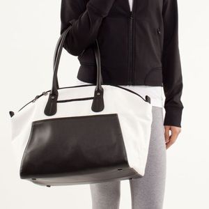 Lululemon Vinyasa To Vino Bag *Canvas